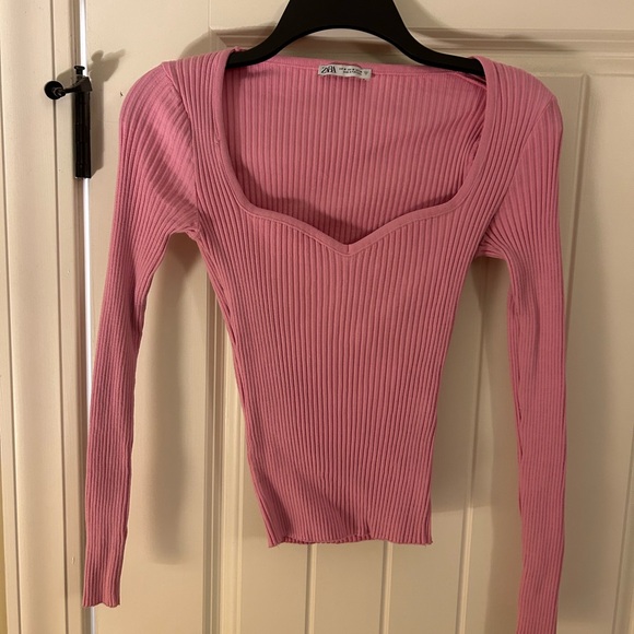 Zara size M pink ribbed long sleeve. Flattering - Picture 4 of 4